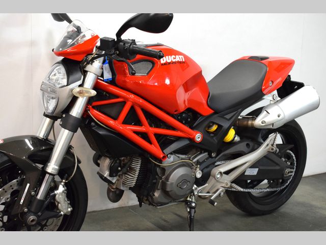 ducati - monster-696