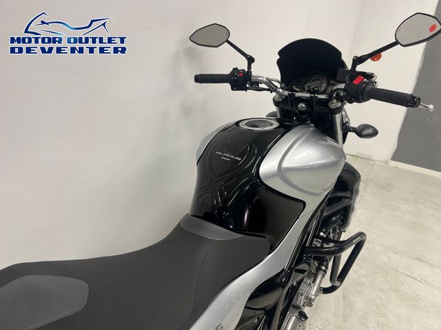suzuki - sfv-650-gladius-abs