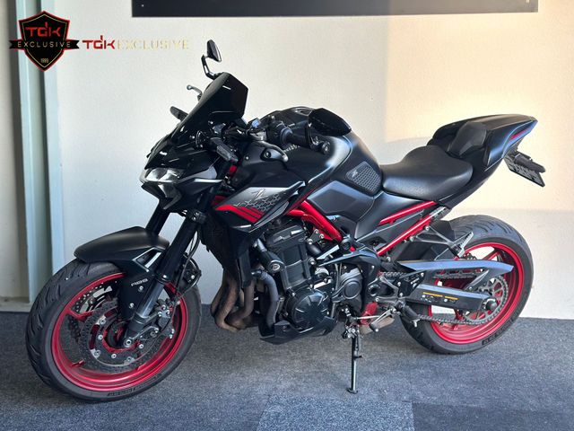 kawasaki - z900