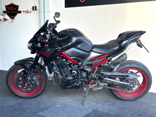 kawasaki - z900