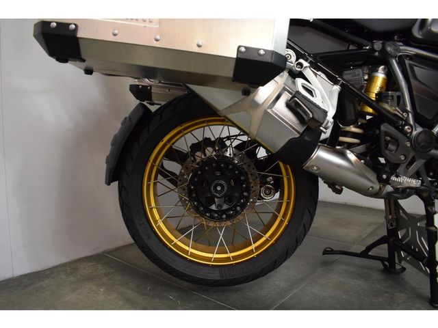 bmw - r-1250-gs-adventure