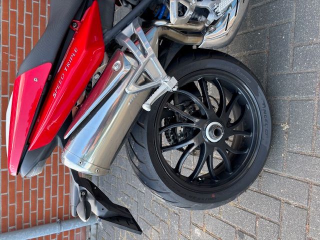 triumph - speed-triple-1050