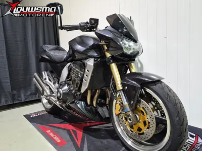 KAWASAKI Z1000 – foto 4