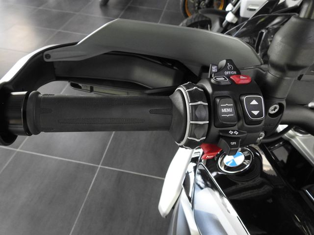 bmw - r-1300-gs