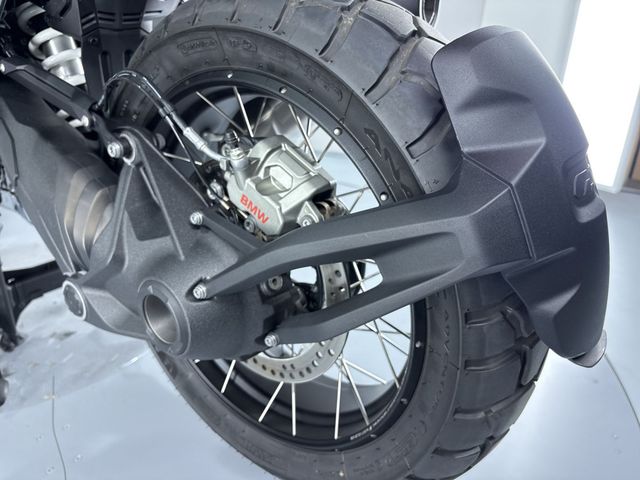 bmw - r-1300-gs