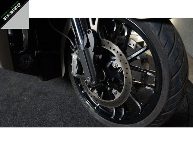 indian - pursuit-dark-horse