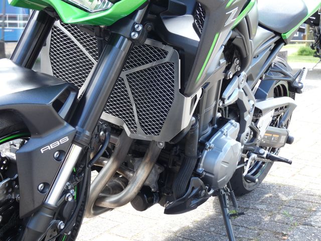 kawasaki - z900-performance