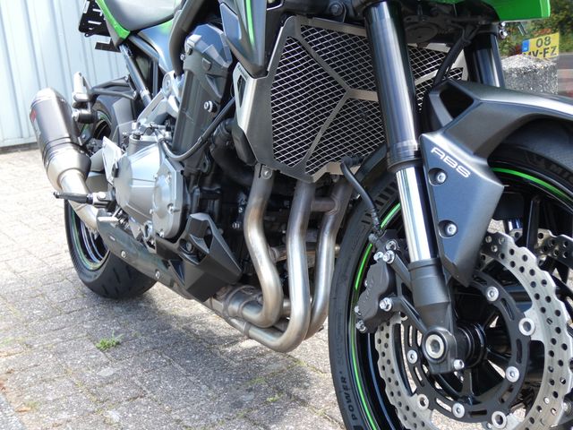 kawasaki - z900-performance