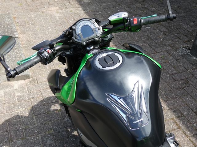 kawasaki - z900-performance