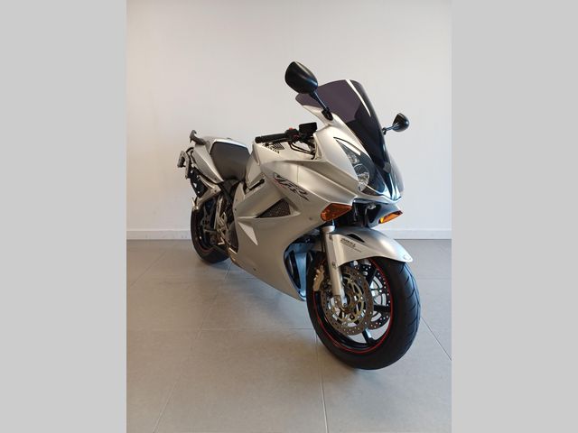 honda - vfr-800-vtec-abs