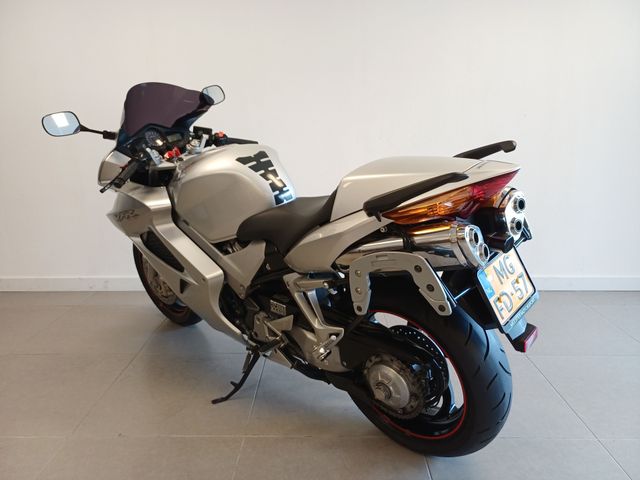 honda - vfr-800-vtec-abs
