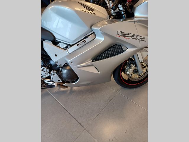 honda - vfr-800-vtec-abs