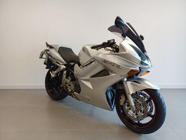 honda - vfr-800-vtec-abs