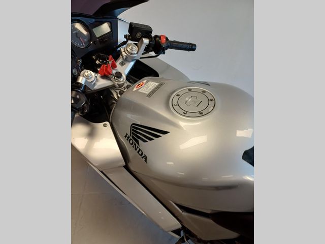 honda - vfr-800-vtec-abs