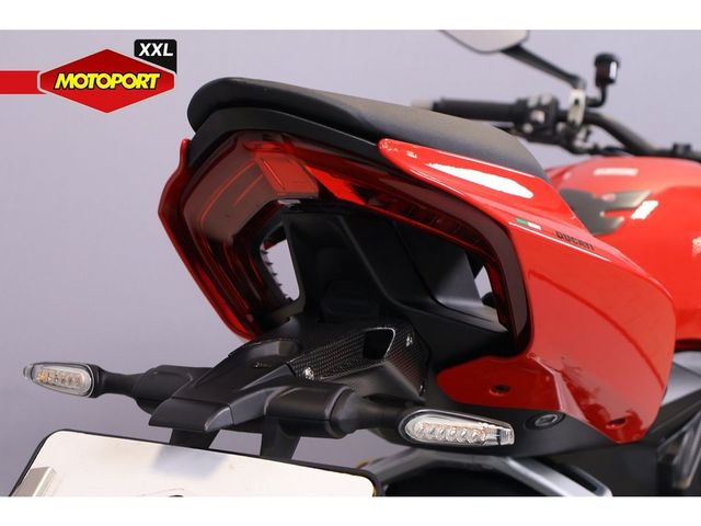 ducati - streetfighter-v2