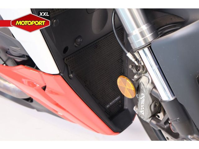 ducati - streetfighter-v2