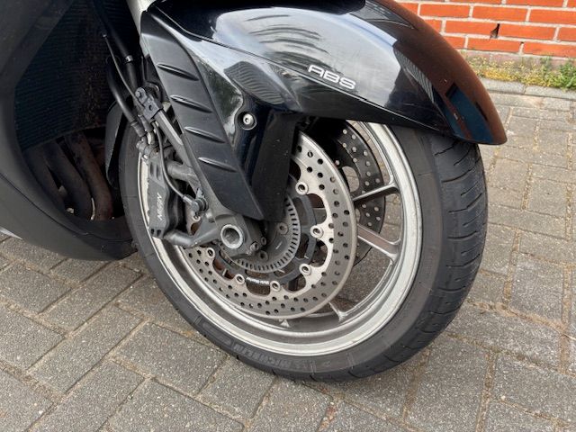 kawasaki - 1400-gtr