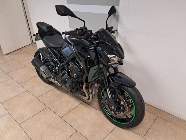 kawasaki - z900