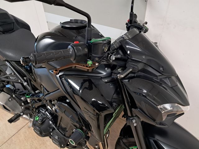 kawasaki - z900