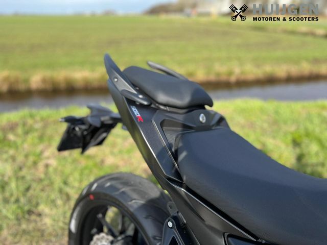 voge - 500-r
