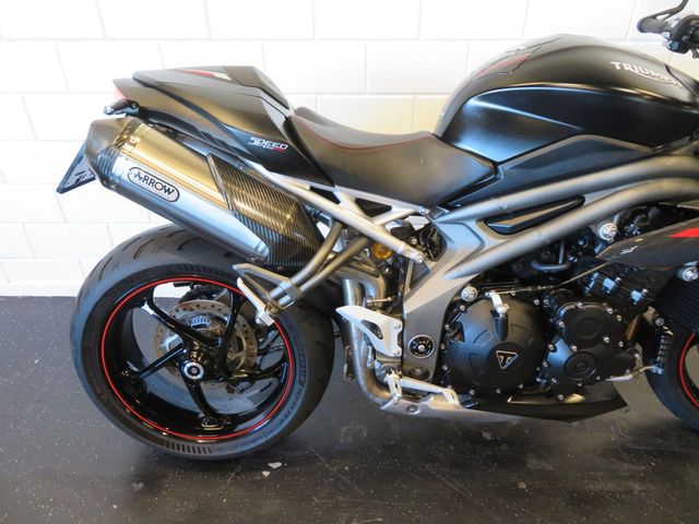 triumph - speed-triple-rs