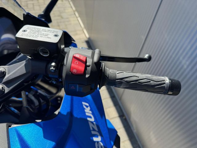 suzuki - gsx-8r