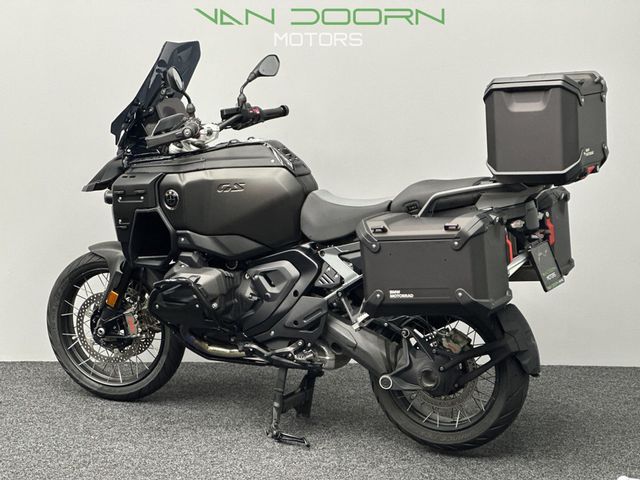 bmw - r-1300-gs-adventure-triple-black