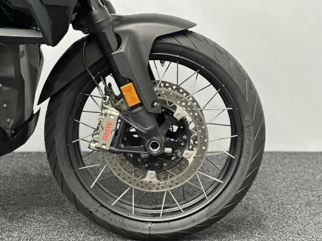 bmw - r-1300-gs-adventure-triple-black