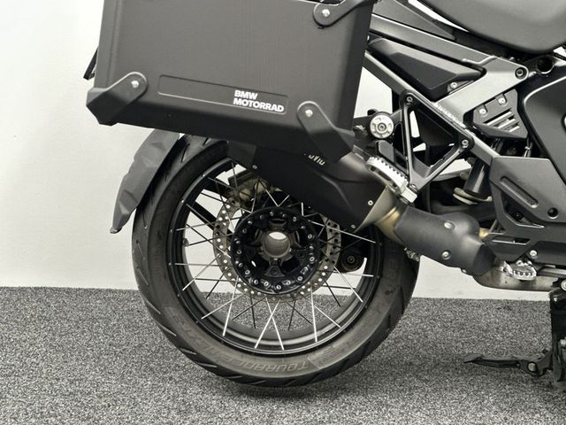 bmw - r-1300-gs-adventure-triple-black