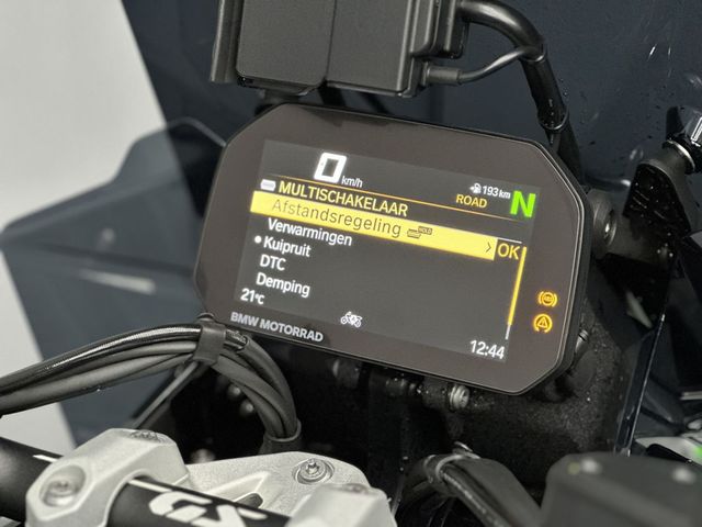 bmw - r-1300-gs-adventure-triple-black