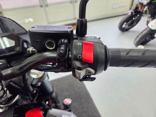 honda - nc-750-s-dct