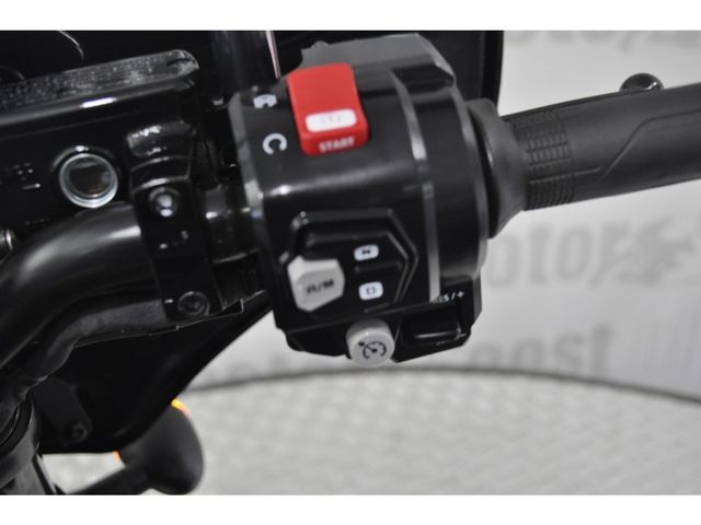 honda - cmx-1100-rebel-dct