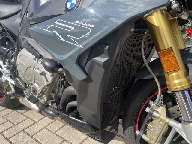 bmw - s-1000-r