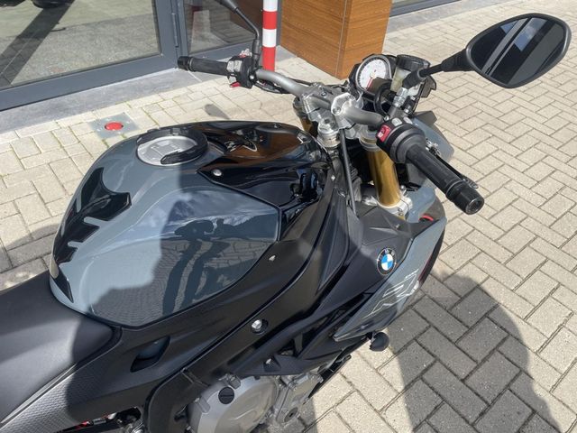 bmw - s-1000-r