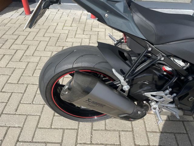 bmw - s-1000-r