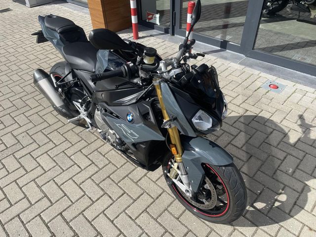bmw - s-1000-r