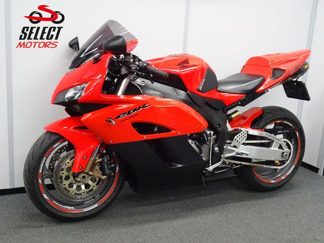 honda - cbr-1000-rr-fireblade