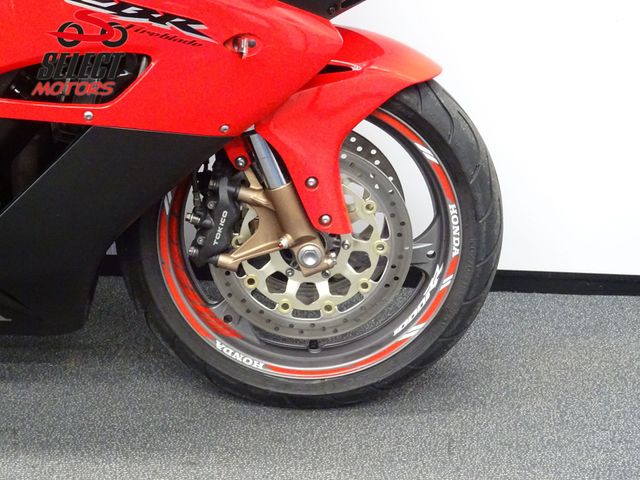 honda - cbr-1000-rr-fireblade