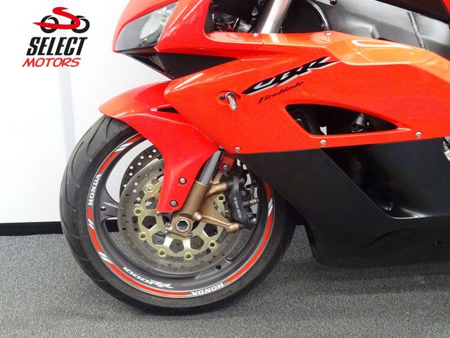 honda - cbr-1000-rr-fireblade