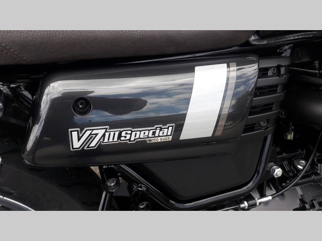 moto-guzzi - v-7-iii-special