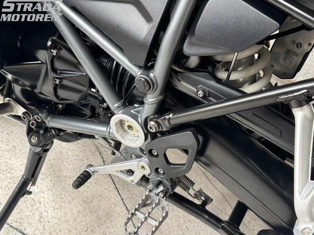 bmw - r-1200-gs-adventure-triple-black
