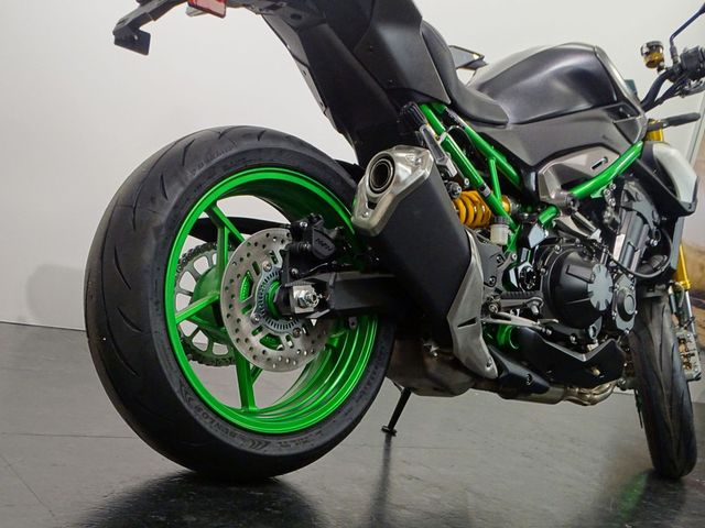 kawasaki - z900