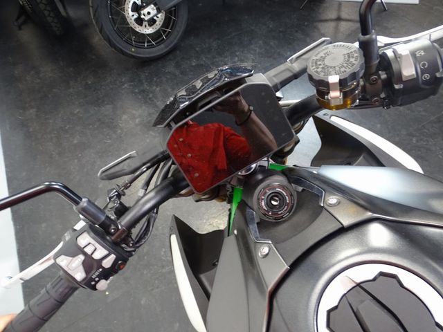 kawasaki - z900