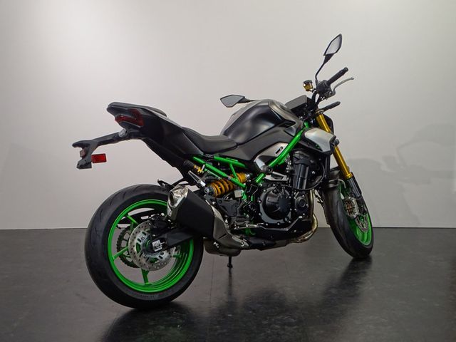 kawasaki - z900