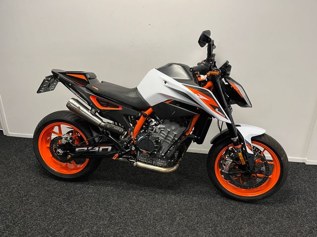 ktm - 890-duke-r