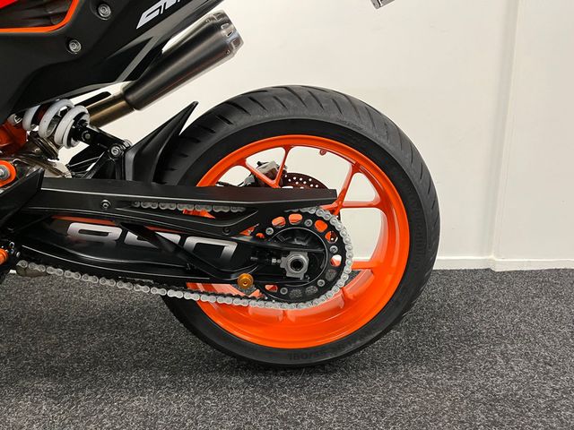 ktm - 890-duke-r