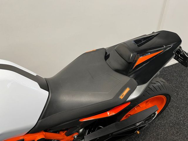 ktm - 890-duke-r