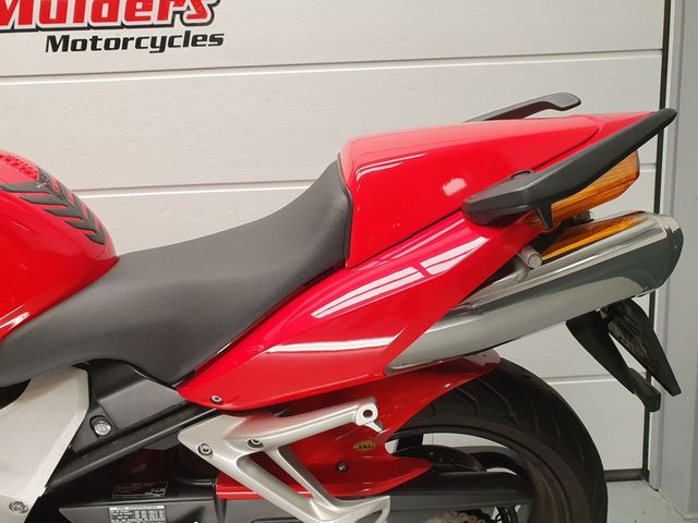 honda - vfr-800-fi-vtec
