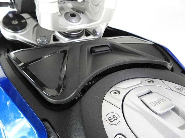 bmw - r-1300-gs