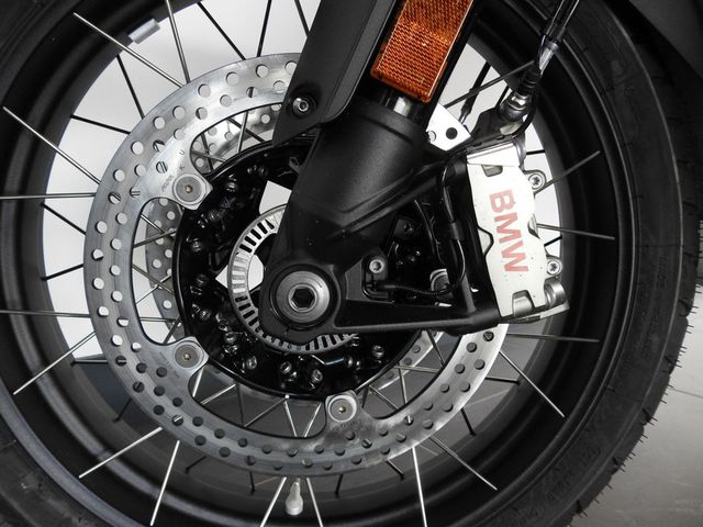 bmw - r-1300-gs